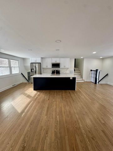 8611 Lakewood Avenue, Gary, IN 46403