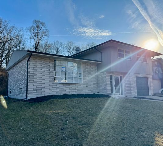 8611 Lakewood Avenue, Gary, IN 46403