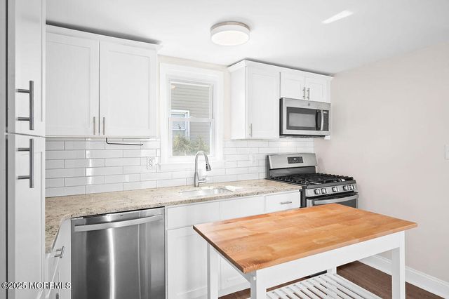 139 Seabreeze Avenue, North Middletown, NJ 07748