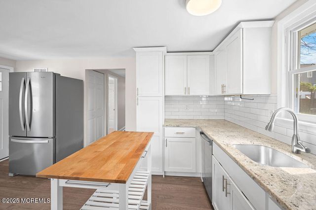 139 Seabreeze Avenue, North Middletown, NJ 07748