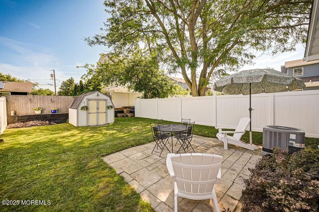 139 Seabreeze Avenue, North Middletown, NJ 07748