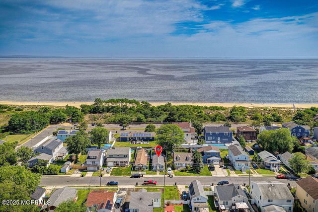 139 Seabreeze Avenue, North Middletown, NJ 07748