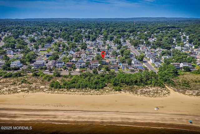 139 Seabreeze Avenue, North Middletown, NJ 07748