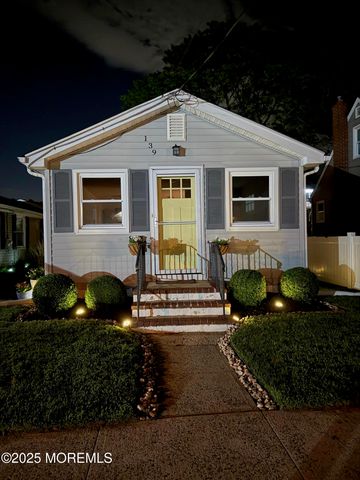 139 Seabreeze Avenue, North Middletown, NJ 07748