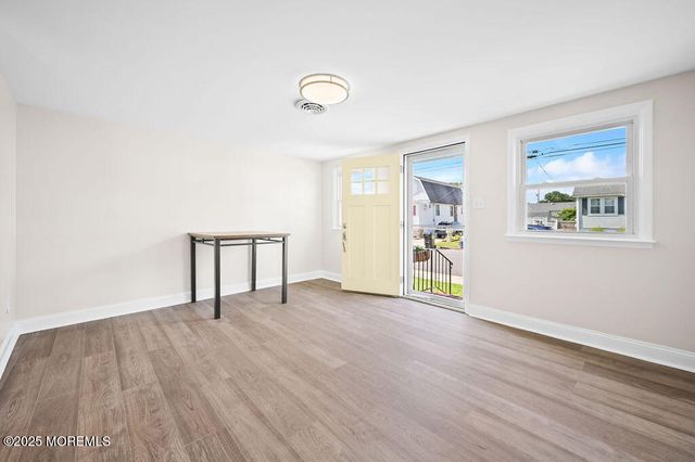 139 Seabreeze Avenue, North Middletown, NJ 07748