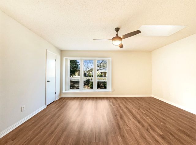 2201 Shady Meadow Court, Arlington, TX 76013