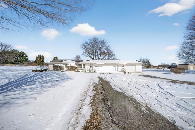 29705 New Road, North Liberty, IN 46554