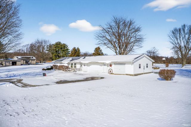 29705 New Road, North Liberty, IN 46554