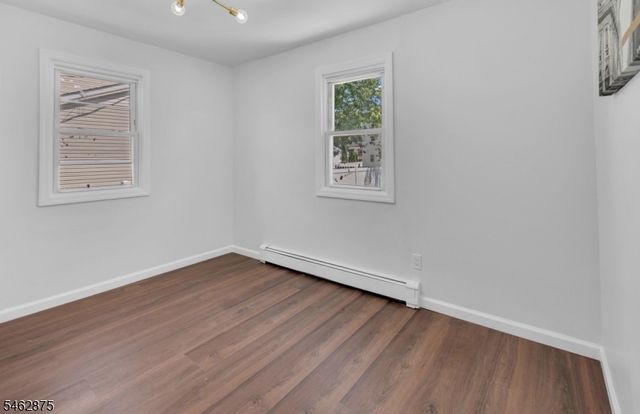 197 Delaware Ave, Aberdeen Twp., NJ 07721