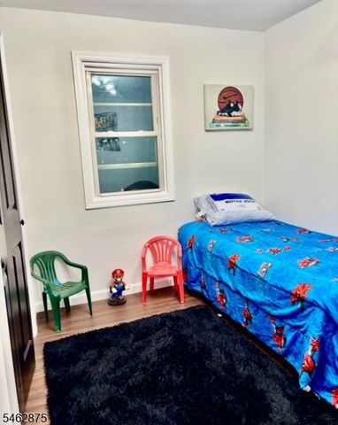 197 Delaware Ave, Aberdeen Twp., NJ 07721