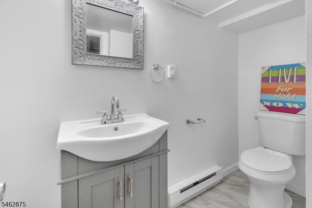 197 Delaware Ave, Aberdeen Twp., NJ 07721