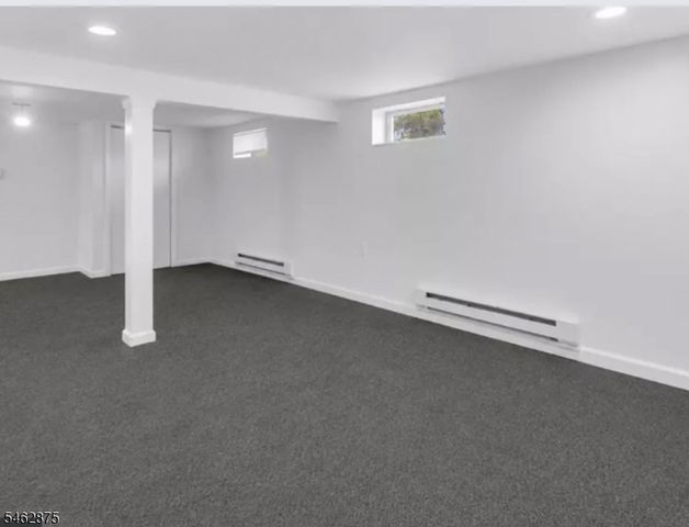 197 Delaware Ave, Aberdeen Twp., NJ 07721