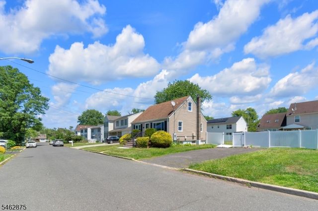 197 Delaware Ave, Aberdeen Twp., NJ 07721