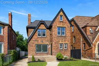17545 Pennington Drive, Detroit, MI 48221
