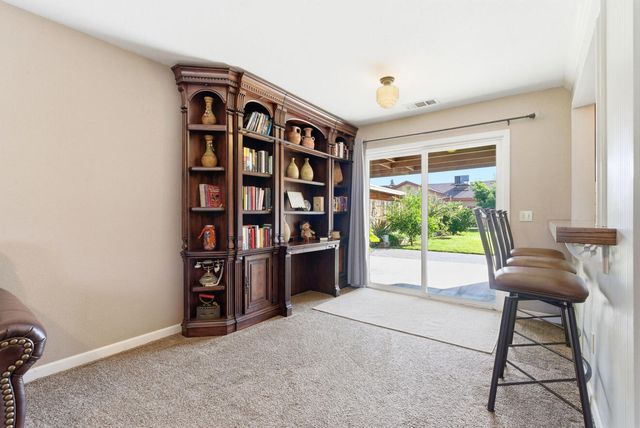 1315 E Vine Court, Visalia, CA 93292