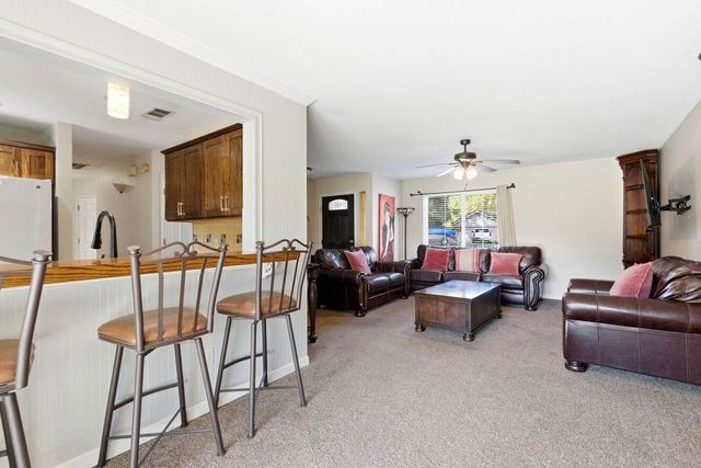 1315 E Vine Court, Visalia, CA 93292