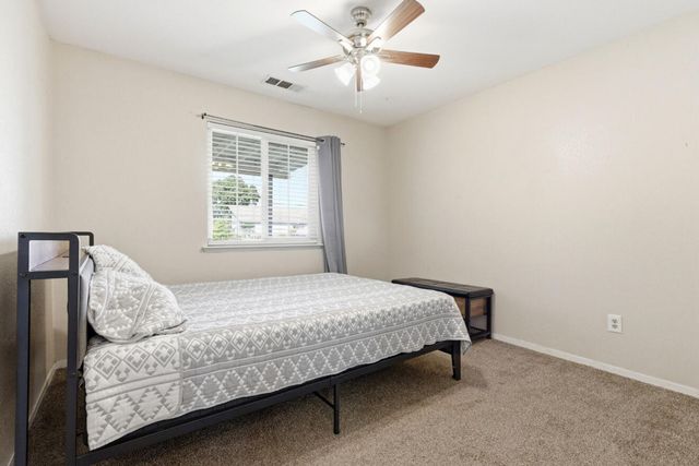 1315 E Vine Court, Visalia, CA 93292