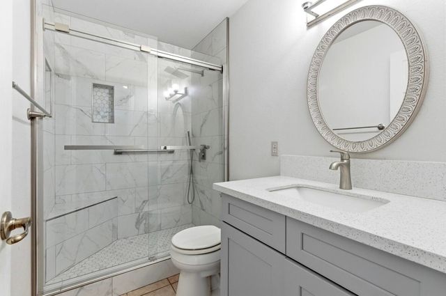 1315 E Vine Court, Visalia, CA 93292