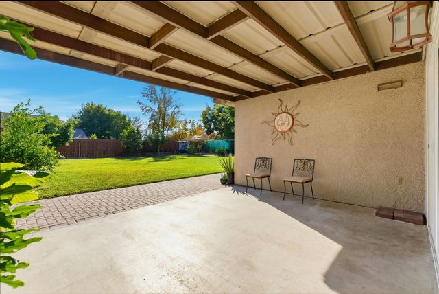 1315 E Vine Court, Visalia, CA 93292