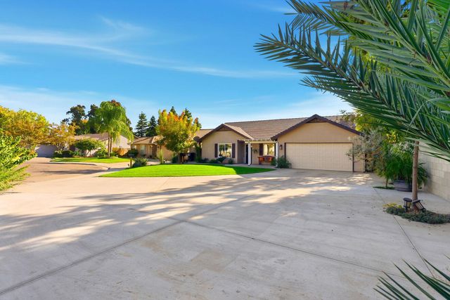 1315 E Vine Court, Visalia, CA 93292
