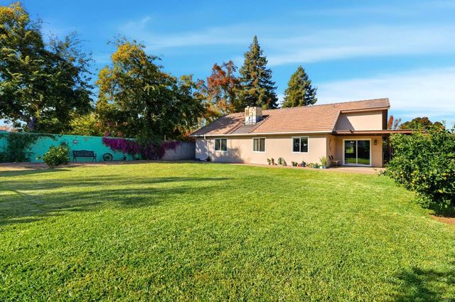1315 E Vine Court, Visalia, CA 93292