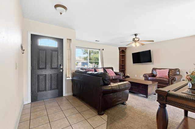 1315 E Vine Court, Visalia, CA 93292