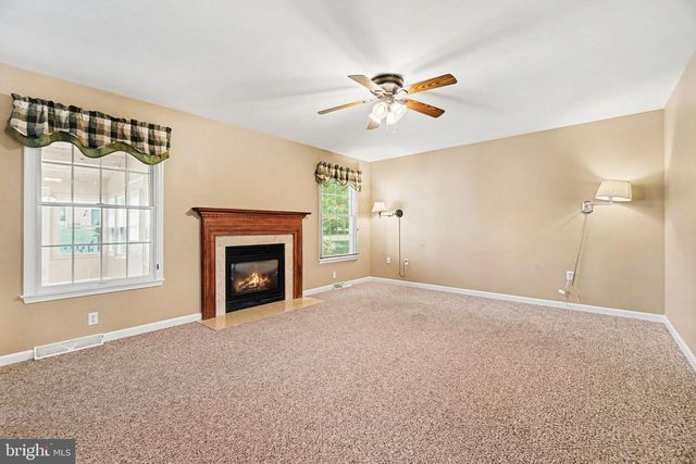 1140 WOODRIDGE DR, Middletown, PA 17057