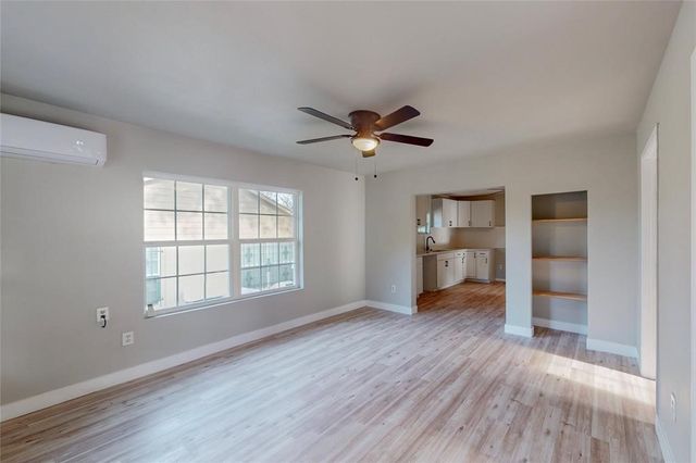1600 Grinnell Street, Dallas, TX 75216