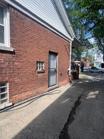 15030 Rossini Drive, Detroit, MI 48205