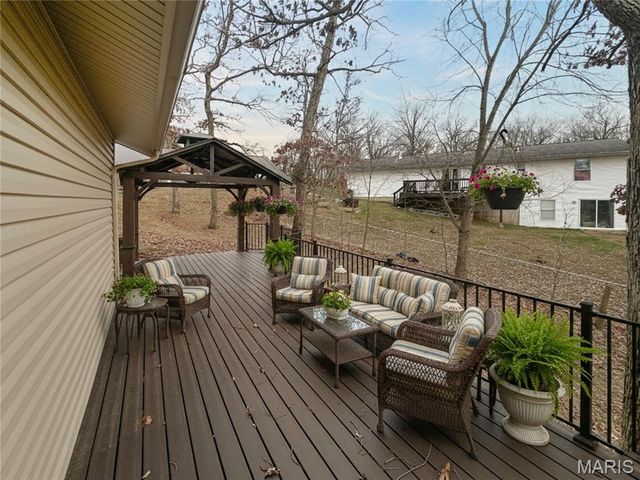 7412 Oakwood South Drive, Cedar Hill, MO 63016