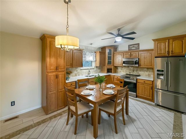 7412 Oakwood South Drive, Cedar Hill, MO 63016