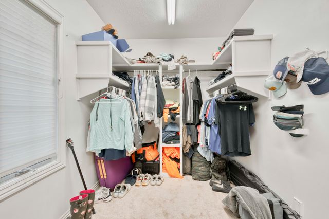 2328 S Celebration Avenue, Springfield, MO 65809