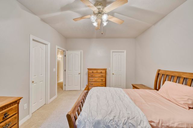 2328 S Celebration Avenue, Springfield, MO 65809