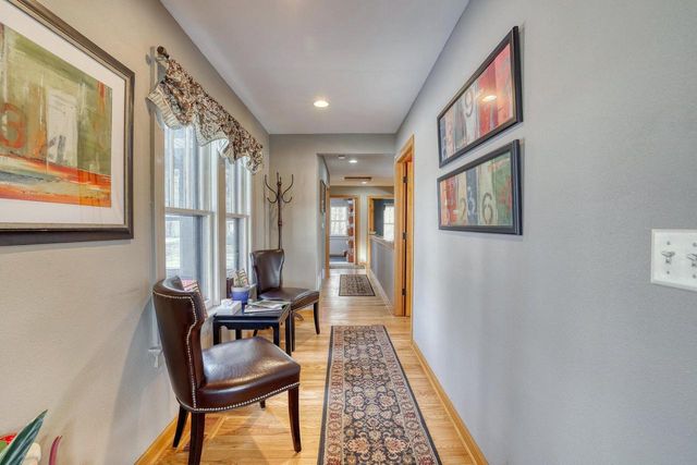 N50W34710 Wisconsin AVENUE, Okauchee, WI 53069