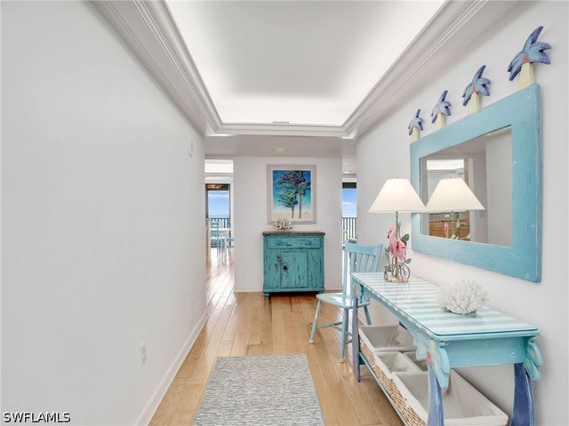 10851 Gulf Shore DR 605, Naples, FL 34108