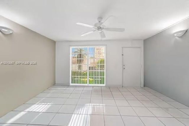 7151 Miami Lakes Dr P-22, Miami Lakes, FL 33014