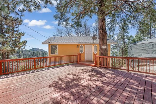 31701 Panorama, Running Springs, CA 92382