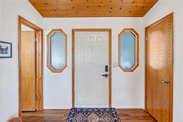 31701 Panorama, Running Springs, CA 92382