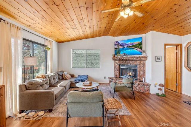 31701 Panorama, Running Springs, CA 92382