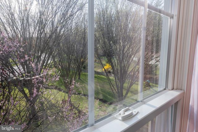 129 BERWICK DR, West Chester, PA 19382