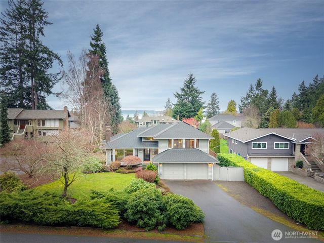 18726 92nd Avenue W, Edmonds, WA 98020
