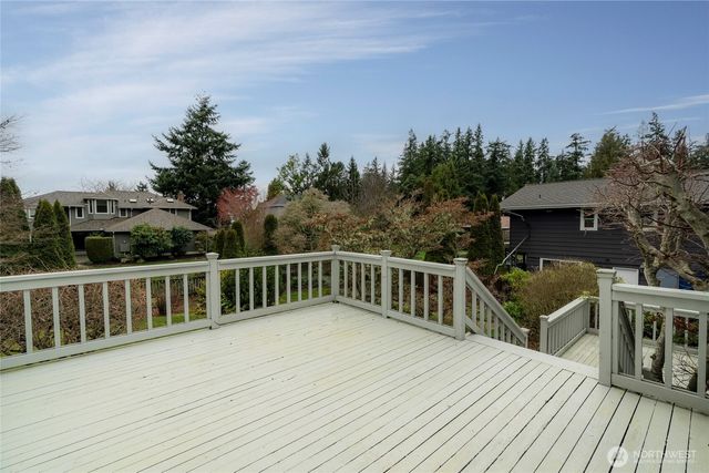 18726 92nd Avenue W, Edmonds, WA 98020