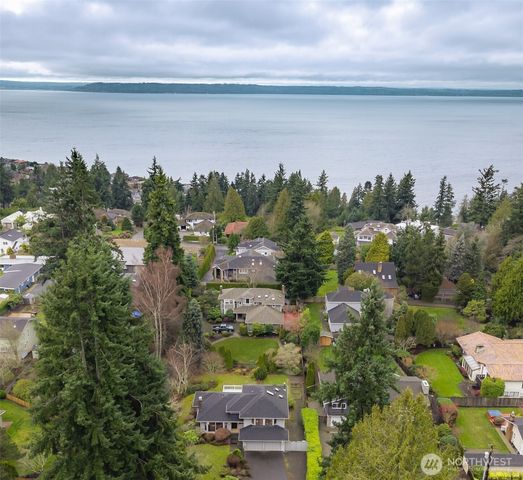 18726 92nd Avenue W, Edmonds, WA 98020