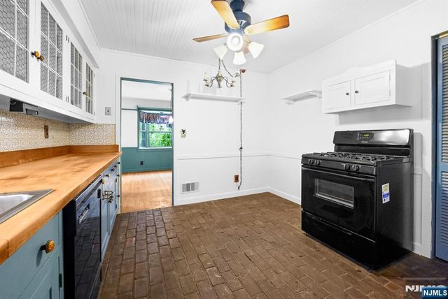 91 Park Avenue, North Arlington, NJ 07031