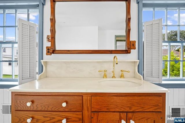 91 Park Avenue, North Arlington, NJ 07031