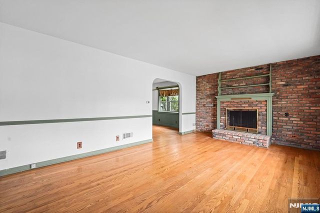 91 Park Avenue, North Arlington, NJ 07031