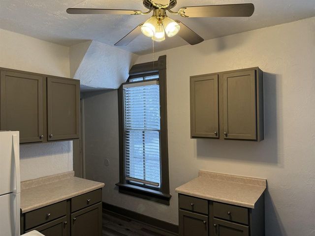 1400 KNAPP STREET, Oshkosh, WI 54902