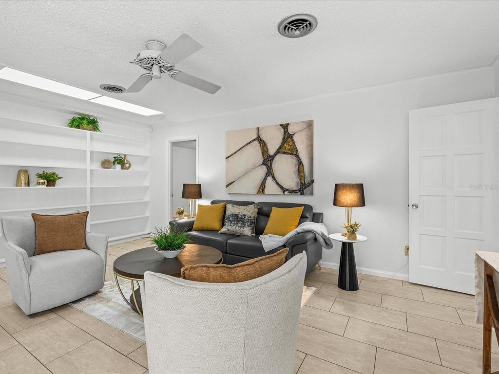 Image 15 of property listing at 2625 SUMMERFIELD ROAD, Winter Park, FL 32792