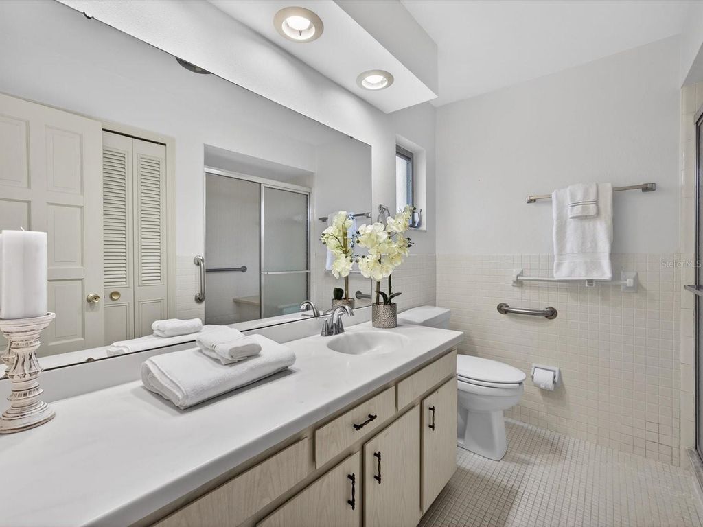 Image 22 of property listing at 2625 SUMMERFIELD ROAD, Winter Park, FL 32792