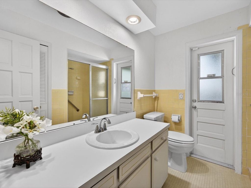 Image 33 of property listing at 2625 SUMMERFIELD ROAD, Winter Park, FL 32792